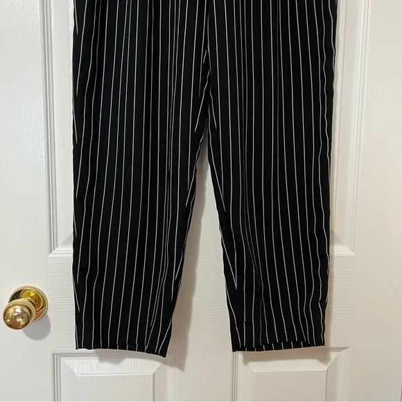 Aritzia Babaton Modesto Black White Pinstripe Straight Leg Trouser Pants - Sz 6 - Picture 6 of 16